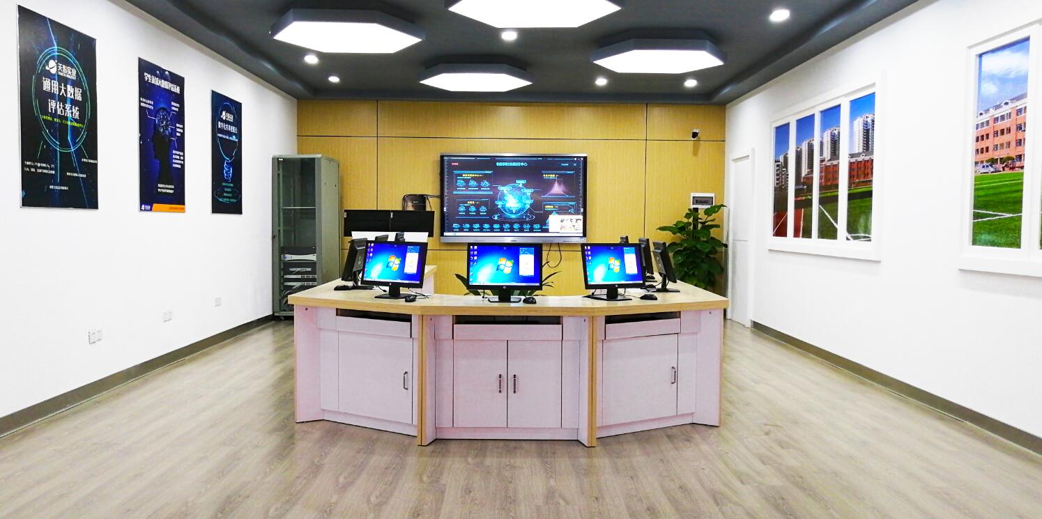 �ǻ�У�@���O(sh��)