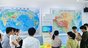 �Ŀ�������Ϸ��^������ЌW�͸�У��������Ͷ��ʹ��