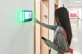 ����ԺУ�����õ�У�@������ģʽ��ϣ�ְ��ƈ�(ch��ng)�ع�����Q������(l��i)��